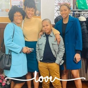 Meet your Posher, Lina